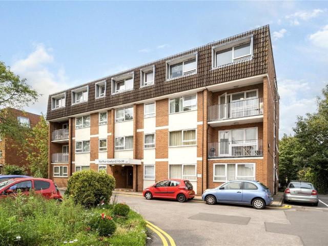House for rent in London Borough of Barnet, Greater London