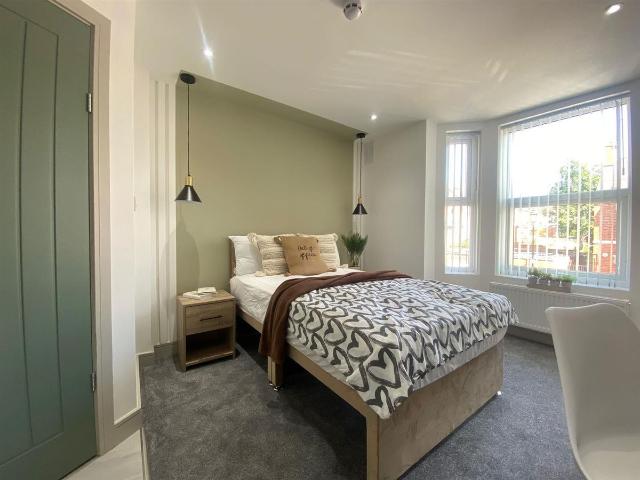 Studio for rent in Spon End, West Midlands