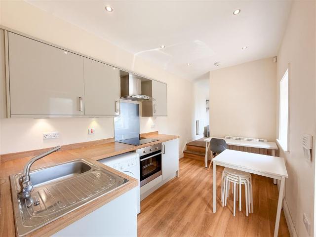Studio for rent in Netherthorpe, Sheffield