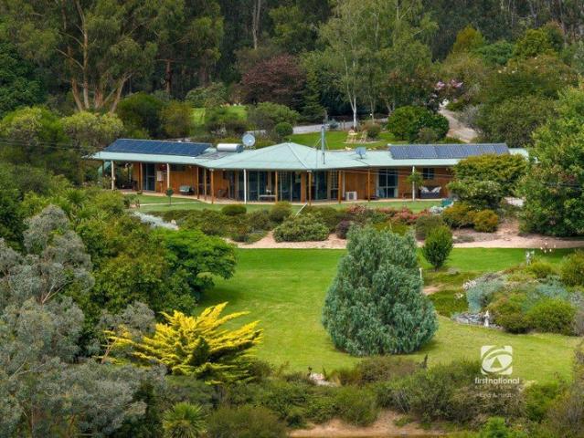 Cottage for sale in Toorloo Arm, Victoria