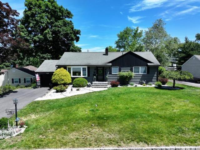 House for sale in Cedar Grove, New Jersey