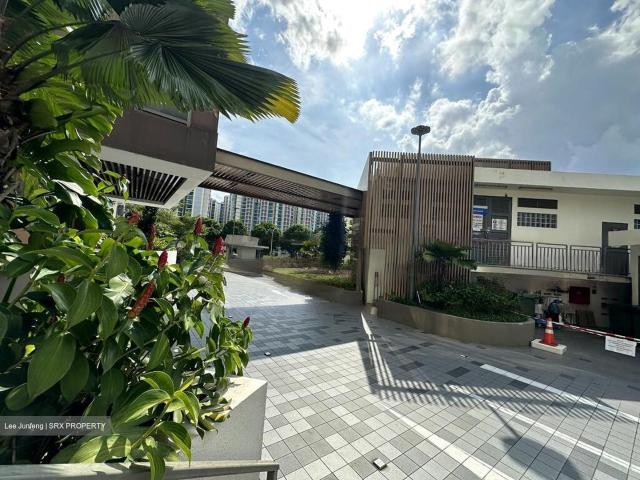 Condominium for sale in Woodlands