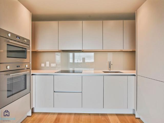 Apartment for rent in Whetstone, Cat Hill