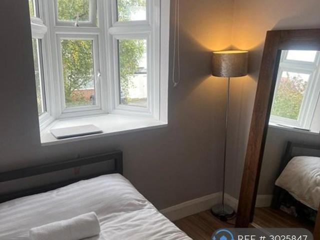 House for rent in London Borough of Merton, Greater London