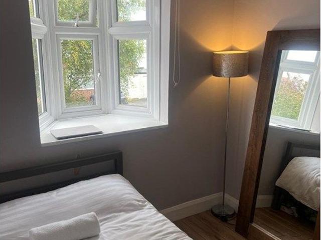 Room for rent in London Borough of Merton, Greater London
