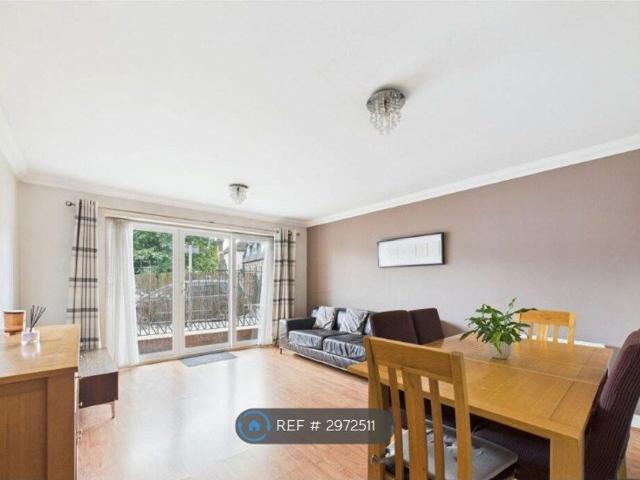 Apartment for rent in Batchworth