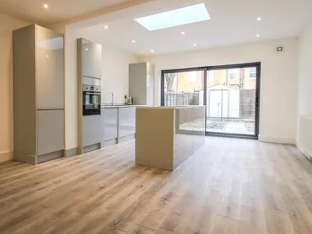 House for rent in London Borough of Croydon, Addiscombe