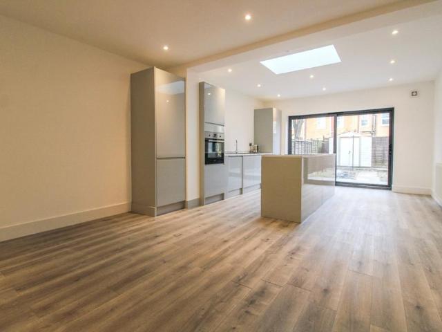 House for rent in London Borough of Croydon, Greater London