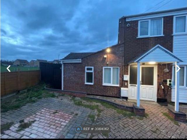 Studio for rent in Northway, Tewkesbury