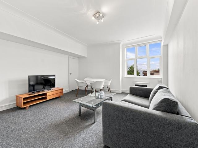 Apartment for rent in Swiss Cottage, Greater London