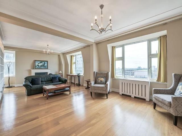 Apartment for rent in Belsize Park, Greater London