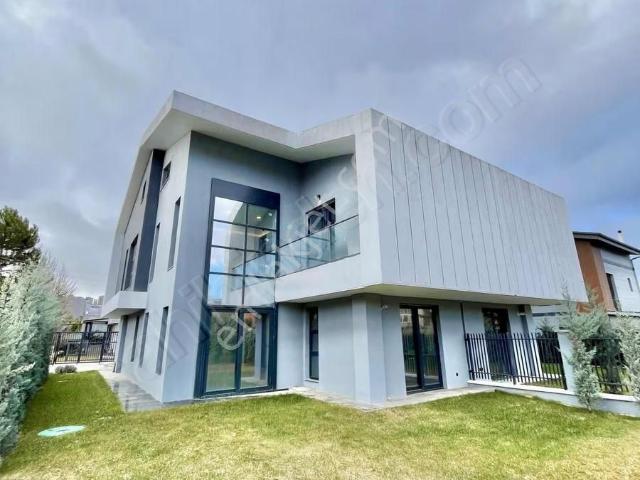Gölbaşi, Ankara içerisinde satılık Villa