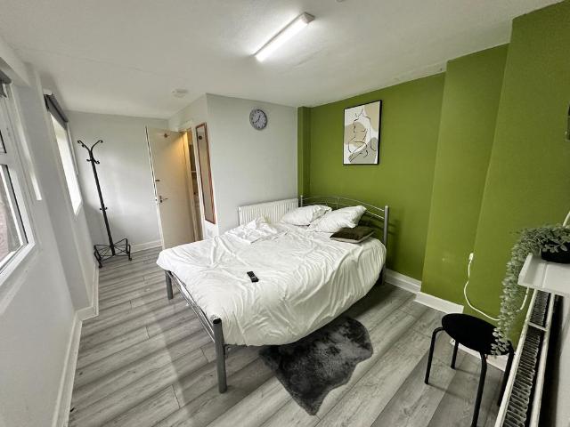 House for rent in Wealdstone, Greater London