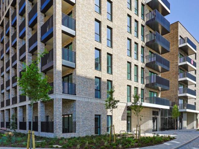 Apartment for sale in Greater London