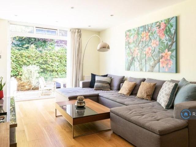 Apartment for rent in St. John's Wood, Greater London