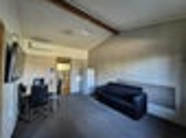 Apartment for rent in Chaslands, Canterbury