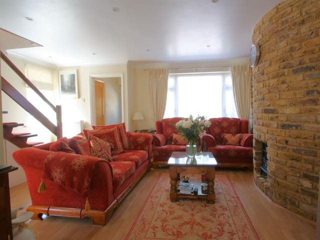 House for rent in Knaphill, Woking