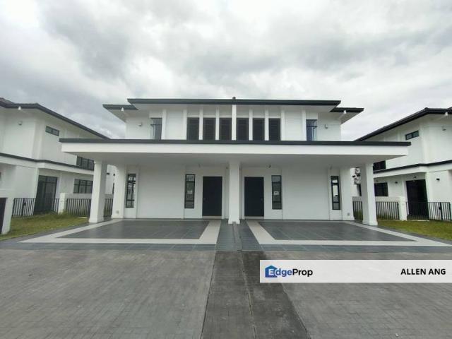 House for sale in Eco Grandeur, Bandar Puncak Alam