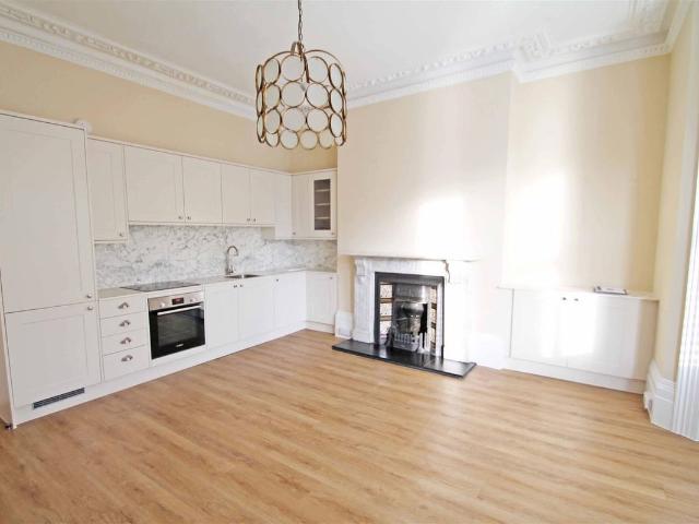 Apartment for rent in Portslade by Sea, Hove