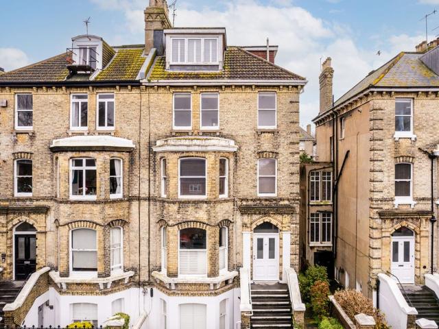 House for rent in Aldrington