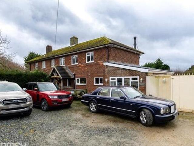 House for sale in Oad Street, Kent