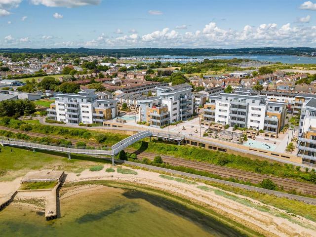 Apartment for rent in Poole