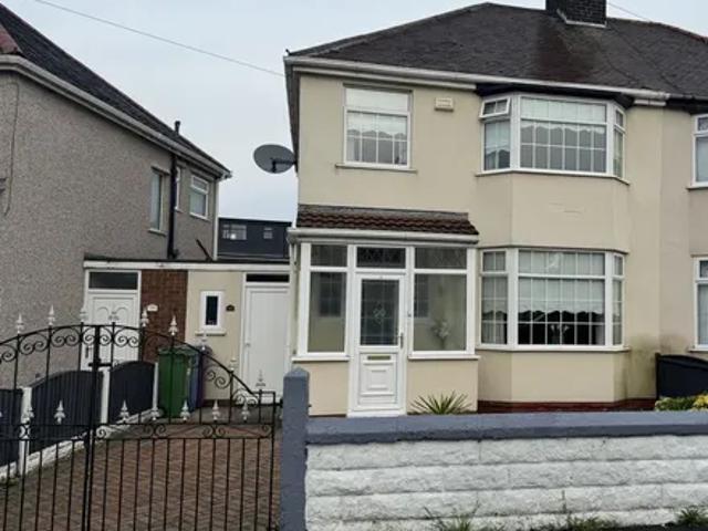 House for rent in Calderstones