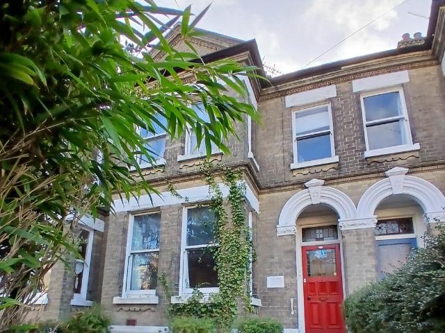 House for rent in Heigham Grove, East Bank