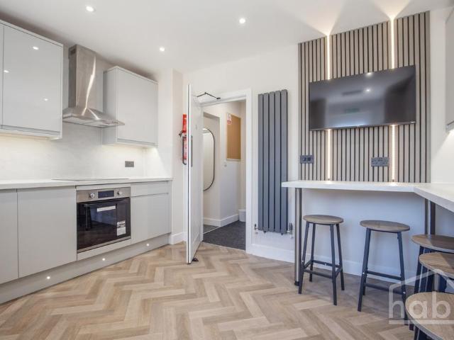 House for rent in Earlham Rise, East Bank
