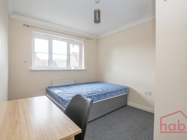 House for rent in New Catton, East Bank