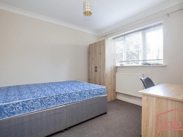 House for rent in New Catton, East Bank