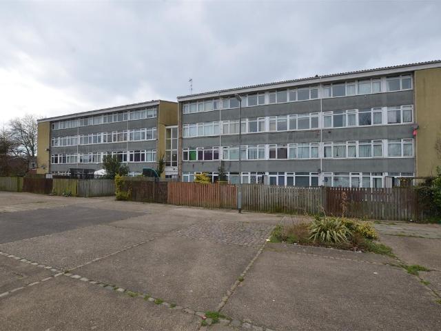 Apartment for rent in Earlham Rise, East Bank