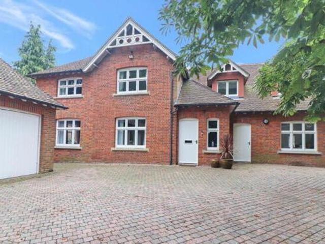 House for rent in Lyons, Greater London
