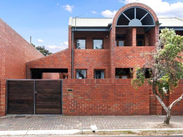 Townhouse for rent in Horseshoe Creek, South Australia