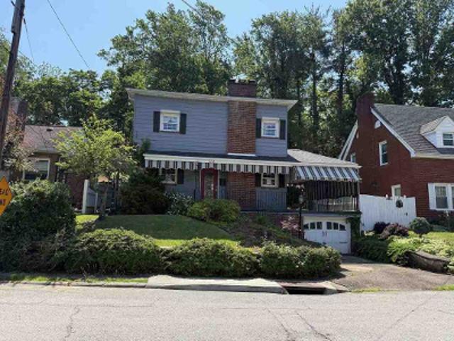 House for sale in Parkersburg, West Virginia