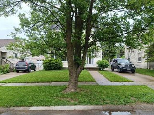 House for sale in Flint, Genesee County