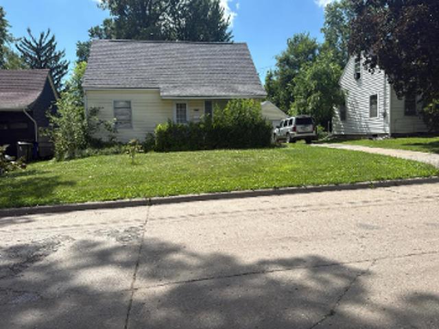 House for sale in Linn, Iowa