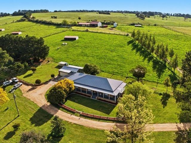 Cottage for sale in Triangle Flat, Rockley