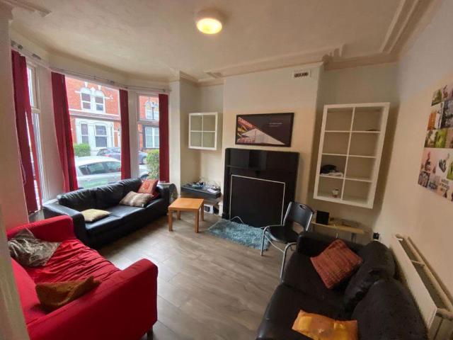 House for rent in Hyde Park, West Yorkshire