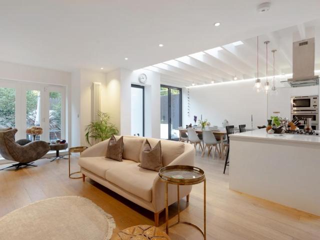 House for rent in Tulse Hill, Greater London