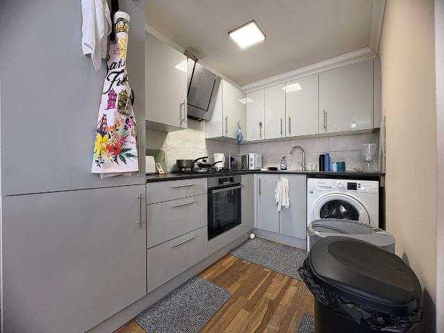 Apartment for rent in London Borough of Ealing, Greater London