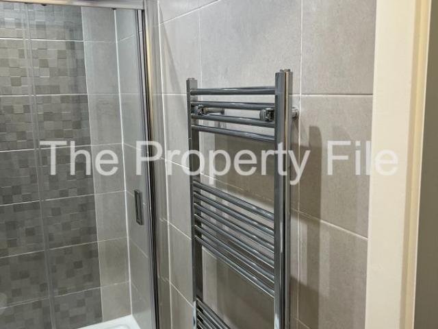 Apartment for rent in Gorse Hill, Trafford Park