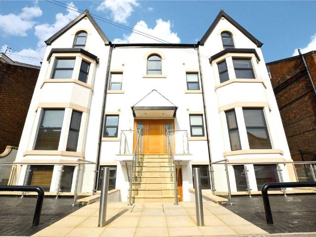 Apartment for rent in Gorse Hill, Trafford Park