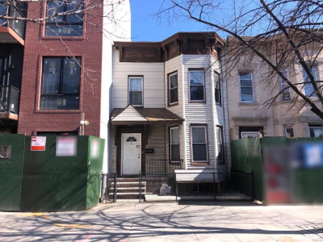 House for sale in Arverne, New York