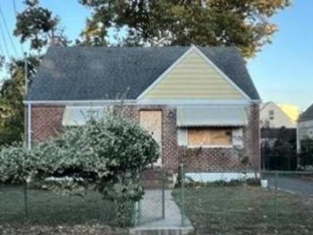 House for sale in Uniondale House for sale in Uniondale