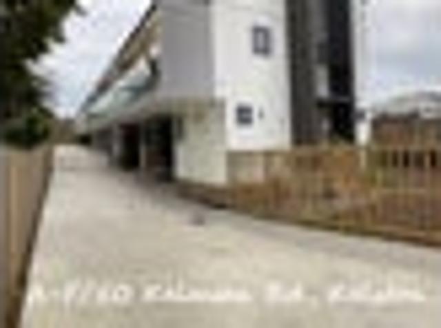 Townhouse for sale in Kelston