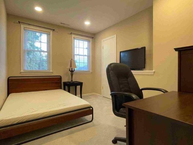 Room for rent in Virginia