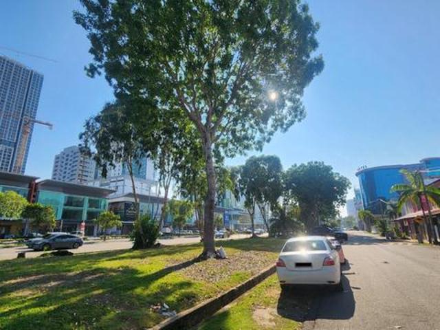 Terraced House for sale in Malaka