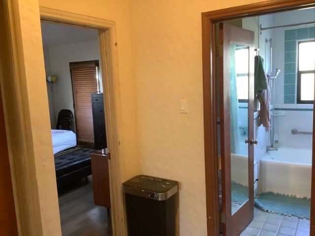 Room for rent in Canoga Park, California