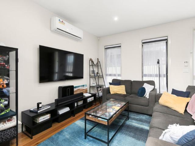 Townhouse for rent in Camerons Creek, Victoria